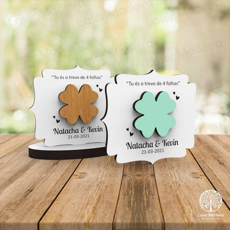 Lembrança Batismo / Primeira Comunhão / Crisma / Aniversário / Casamento com aplique Trevo - Iman ou base - Laser Madeira