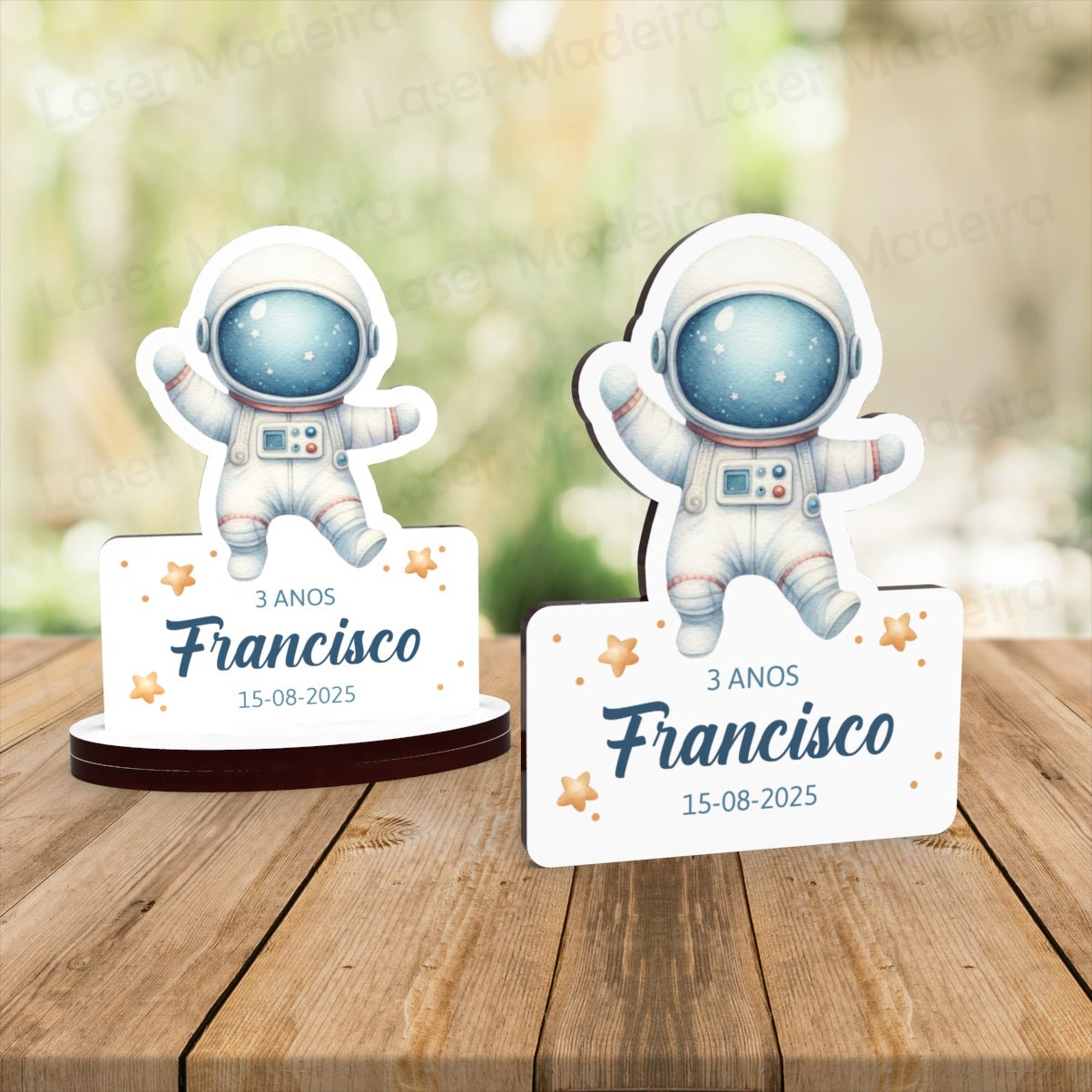 Lembrança Personalizada com Astronauta - Iman ou base - Laser Madeira