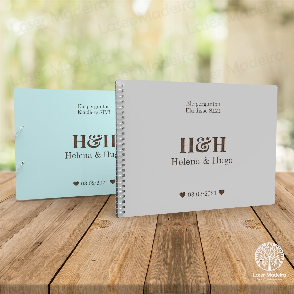 Livro de Honra Personalizado com Iniciais - Tamanho A4 - para Casamento - Laser Madeira