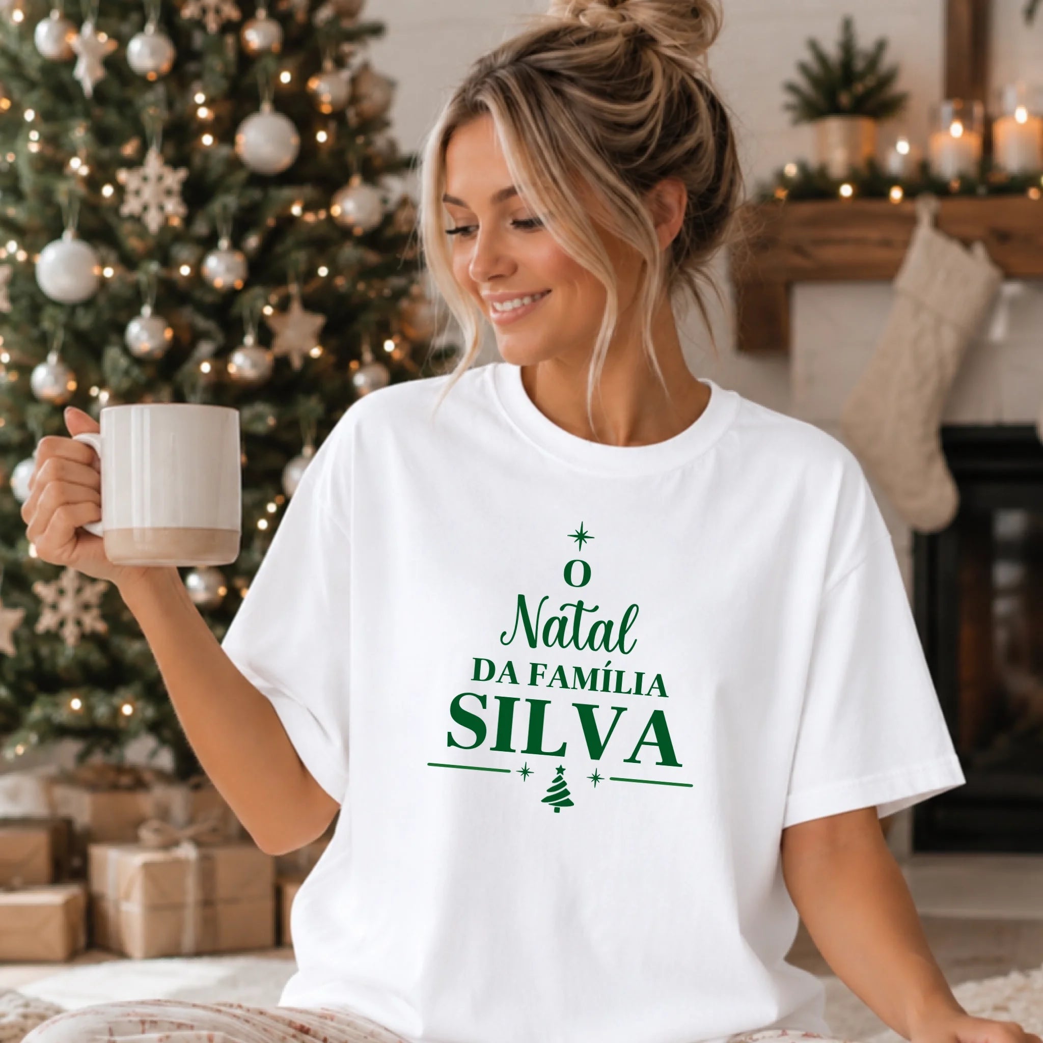 T-shirt Personalizada "O Natal da Família" com Sobrenome - Laser Madeira